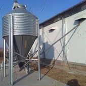 Silo na krmivo pro drůbeží farmu